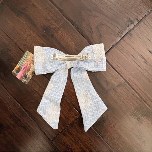 Chic Light Blue Hair Bow with Pearls - Picture 3 of 3